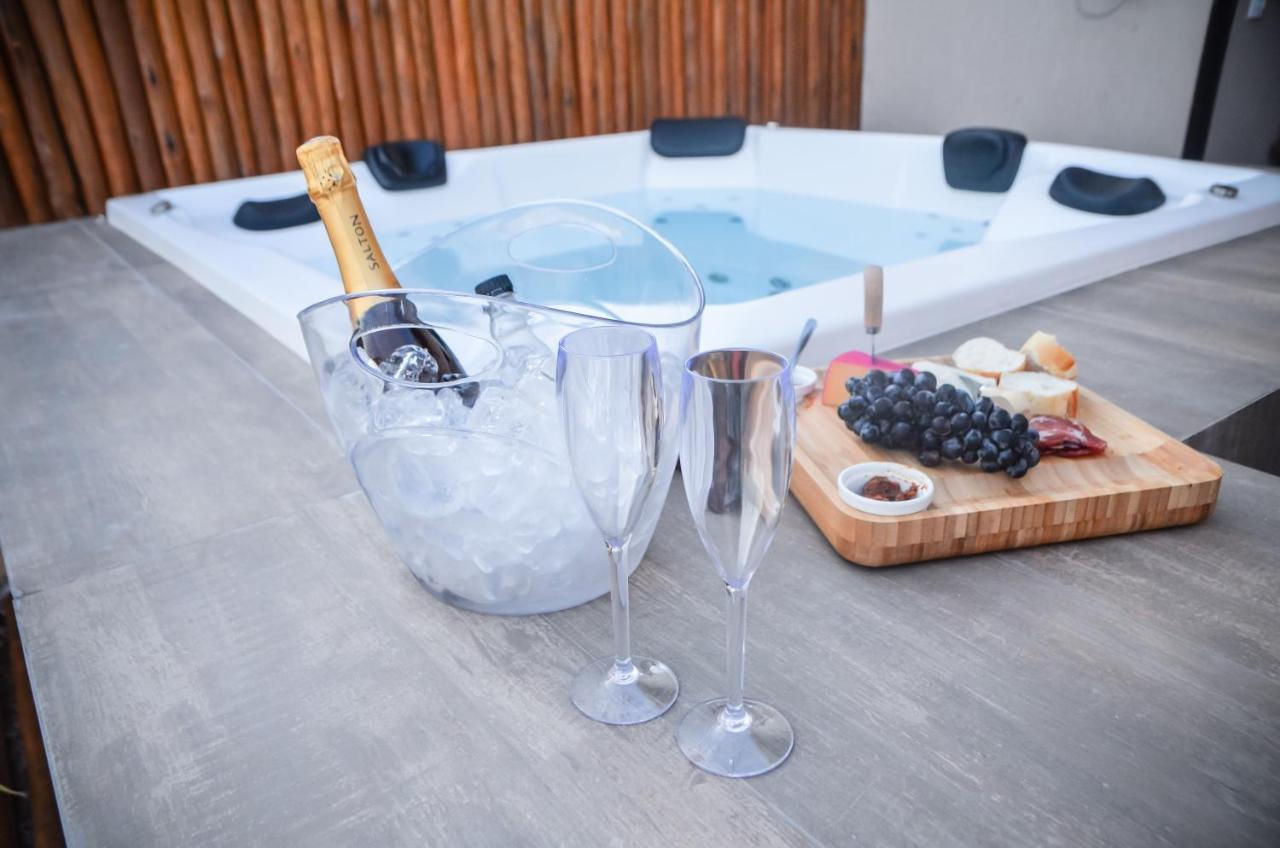 Astra - Jacuzzi Privativa, Natureza E Conforto * Alto Paraiso de Goias