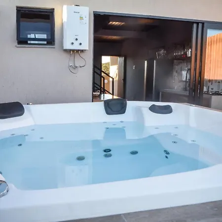 Vila Astra - Jacuzzi Privativa, Natureza E Conforto Alto Paraiso de Goias Exterior photo
