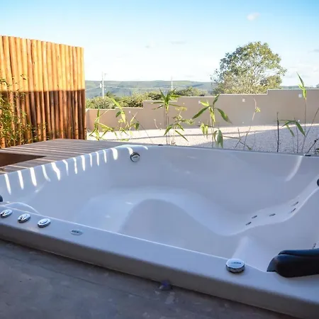 Vila Astra - Jacuzzi Privativa, Natureza E Conforto Alto Paraiso de Goias Exterior photo